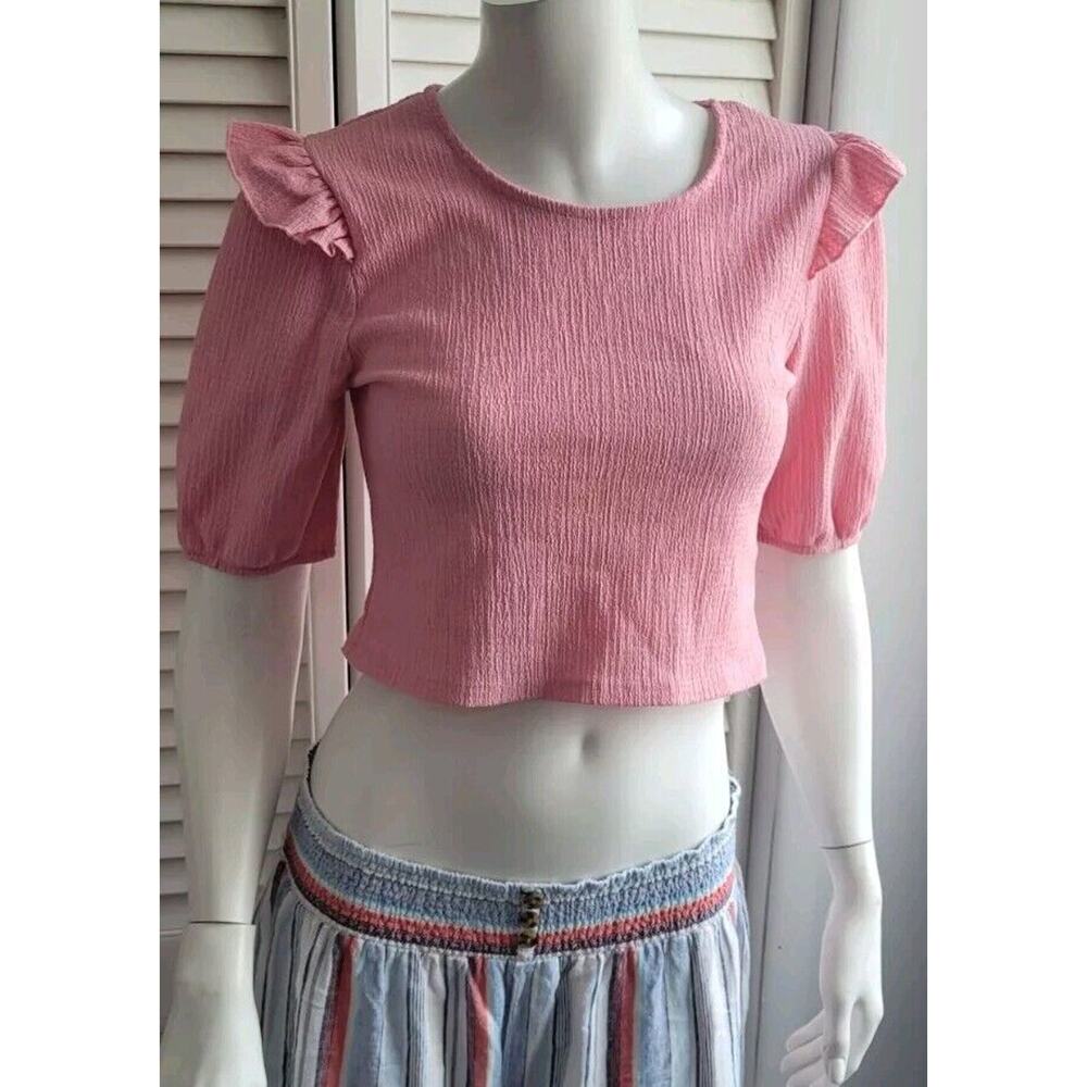 By By Girl Pink Textured Top Cropped Ruffle 1/2 Sleeve Sz L (14) Polyester Blend